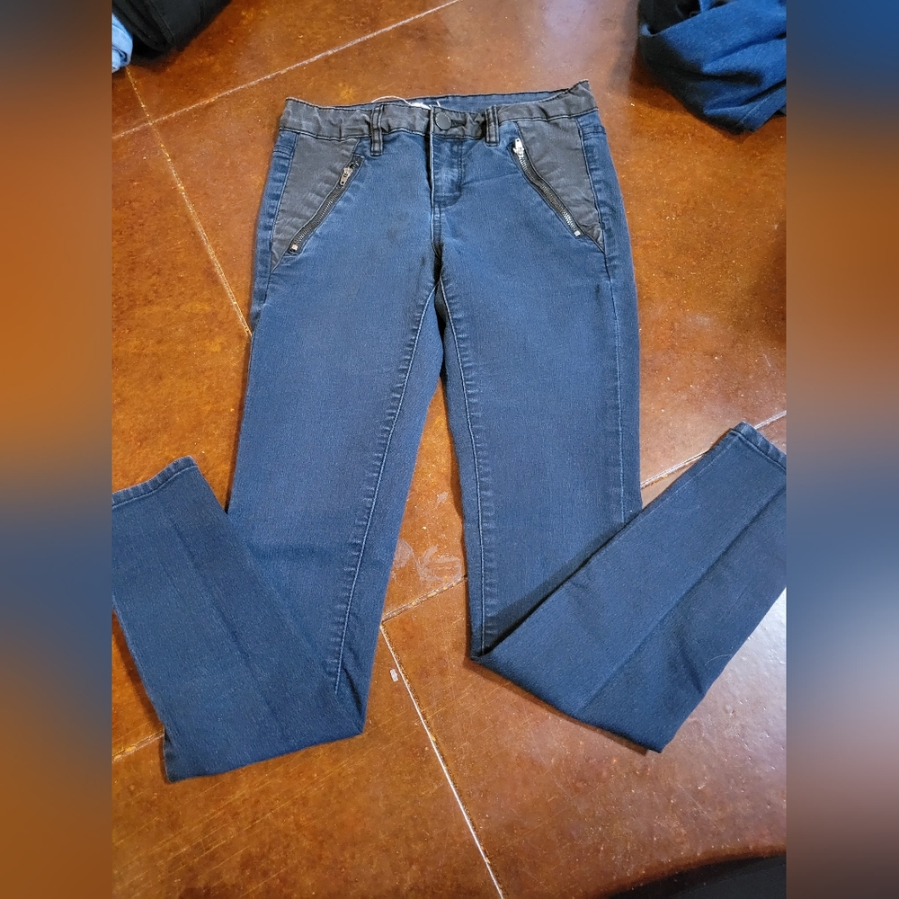 Skinny zip jeans